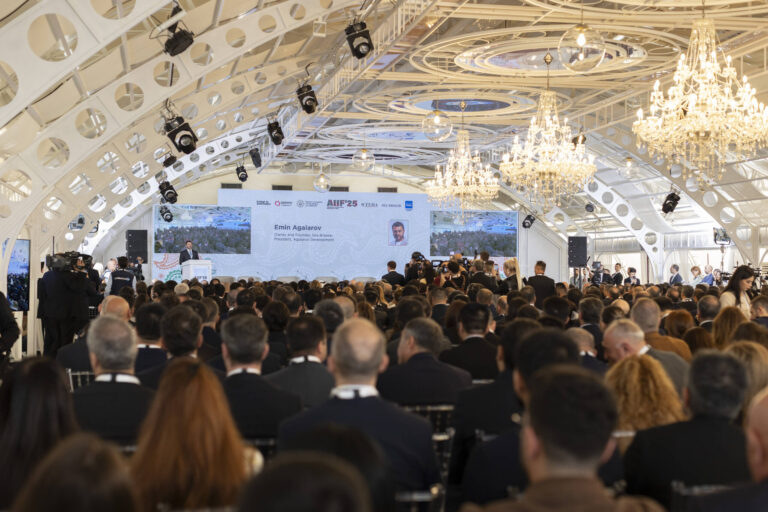 AUIC Birinchi Ozarbayjon xalqaro investitsiya forumida ishtirok etdi
